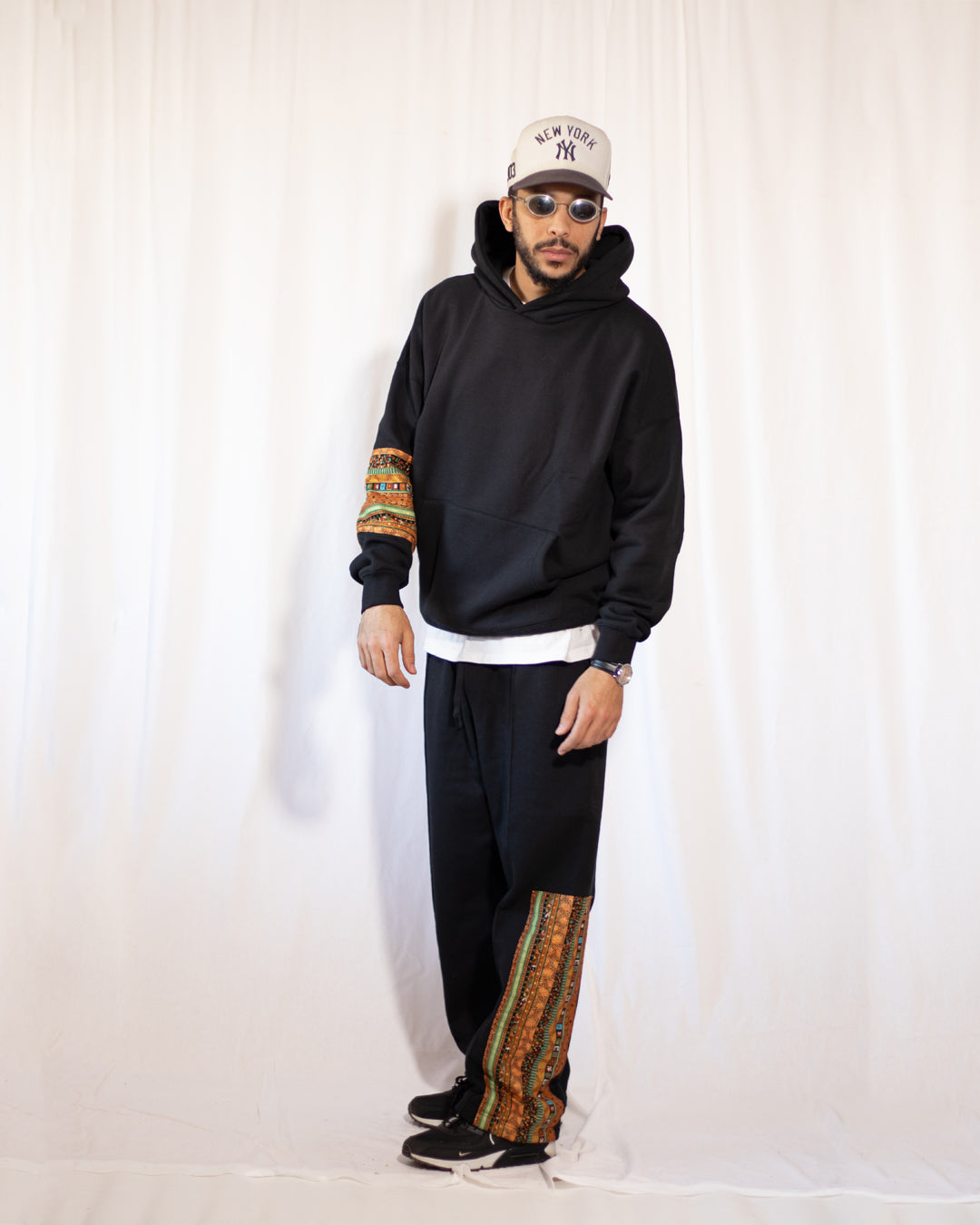 LOUNGE SWEATPANTS