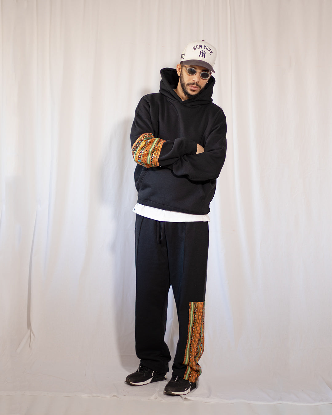 LOUNGE SWEATPANTS