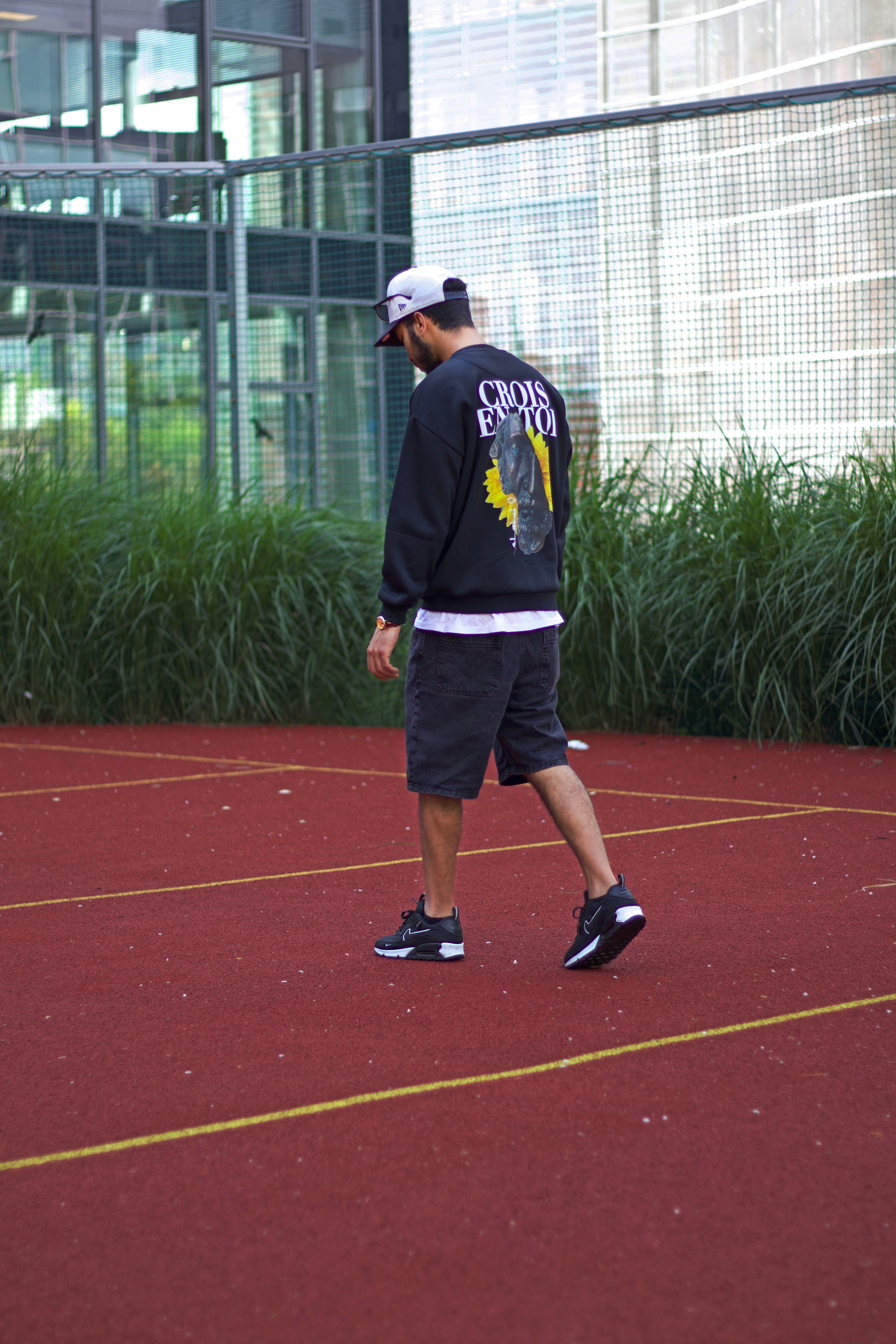 "CROIS EN TOI" SWEATER